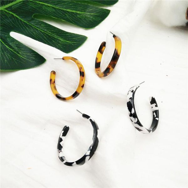 fashion acrylic c shaped earring round circle resin hoop earrings for women girl, Golden;silver
fashion acrylic c shaped earring round circle resin hoop earrings for women girl, Golden;silver
