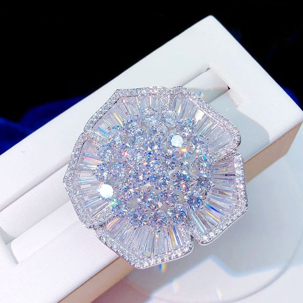 version coreana del lujoso circon broche mujer, abrigo sueter con collar colgante de doble uso 201009, Gray
version coreana del lujoso circon broche mujer, abrigo sueter con collar colgante de doble uso 201009, Gray