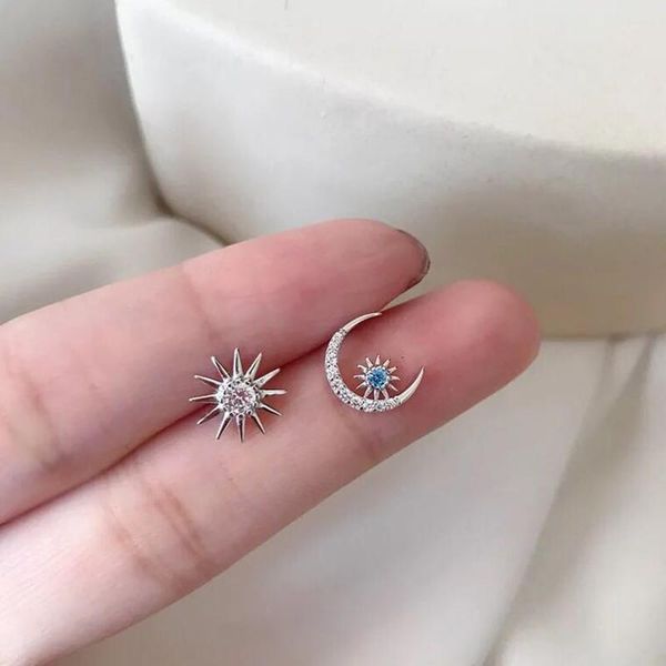 stud asymmetrical moon star bling blue cubic zirconia earrings for women korean trendy hypoallergenic jewelry gifts sd2242, Golden;silver
stud asymmetrical moon star bling blue cubic zirconia earrings for women korean trendy hypoallergenic jewelry gifts sd2242, Golden;silver