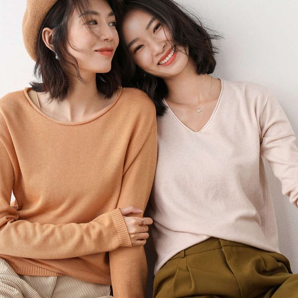 2020 round neck pullover women's loose casual large size lazy wind autumn and winter knitwear with base coat inside, White
2020 round neck pullover women's loose casual large size lazy wind autumn and winter knitwear with base coat inside, White
