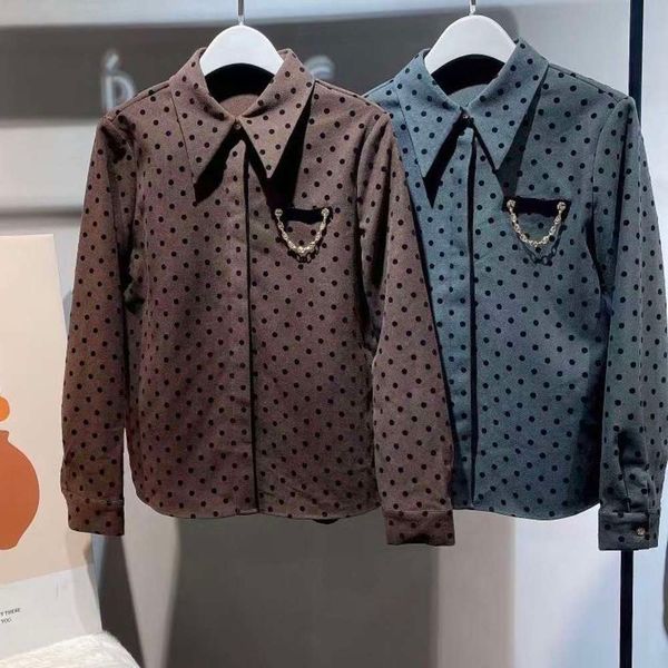tks 2020 autumn and winter versatile personality korean suede frosted texture chain dign wave point temperament shirt, White
tks 2020 autumn and winter versatile personality korean suede frosted texture chain dign wave point temperament shirt, White