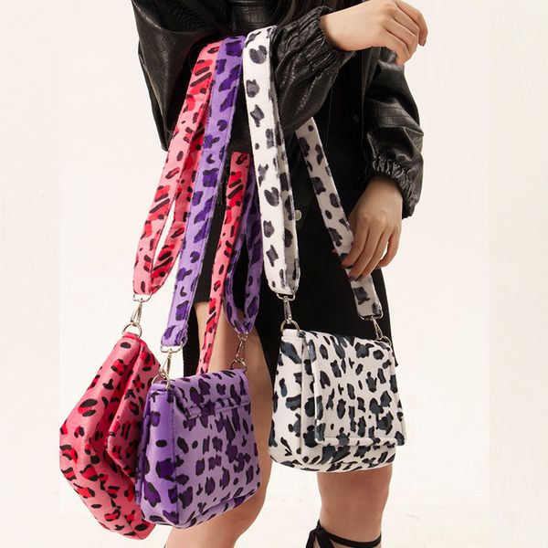 fashion plush leopard crossbody bag for women designer shoulder bag luxury faux fur messenger bag colorful lady small flap 2020 c1016
fashion plush leopard crossbody bag for women designer shoulder bag luxury faux fur messenger bag colorful lady small flap 2020 c1016