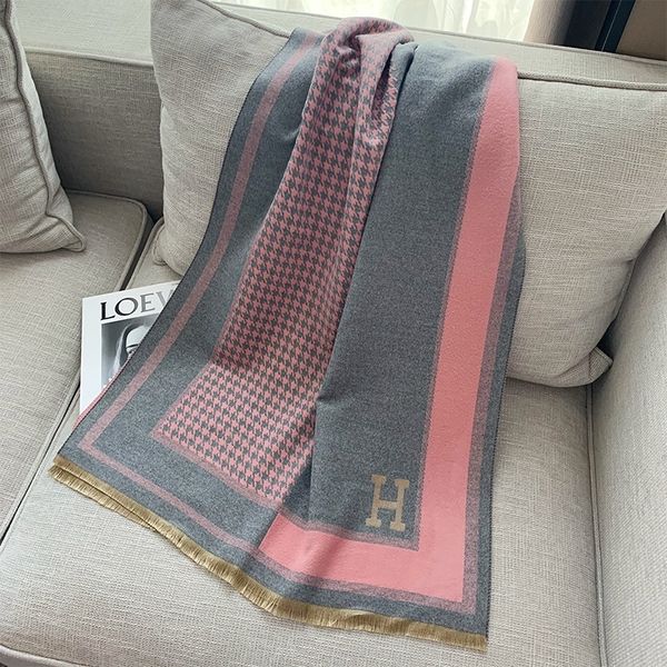 lm8y fashionautumn and bee the high-quality designer new ladies two-use winter imitation cashmere scarf long small warm neck shawl, Black;white
lm8y fashionautumn and bee the high-quality designer new ladies two-use winter imitation cashmere scarf long small warm neck shawl, Black;white