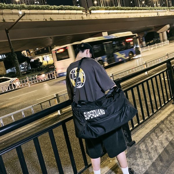 new style messenger men's brand fitness student fashion trend korean casual versatile travel bag for women c1111
new style messenger men's brand fitness student fashion trend korean casual versatile travel bag for women c1111