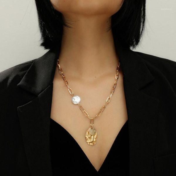 new punk gold color rhinestone pendant choker necklace asymmetric curb cuban thick chain necklaces for women jewelry1, Golden;silver
new punk gold color rhinestone pendant choker necklace asymmetric curb cuban thick chain necklaces for women jewelry1, Golden;silver