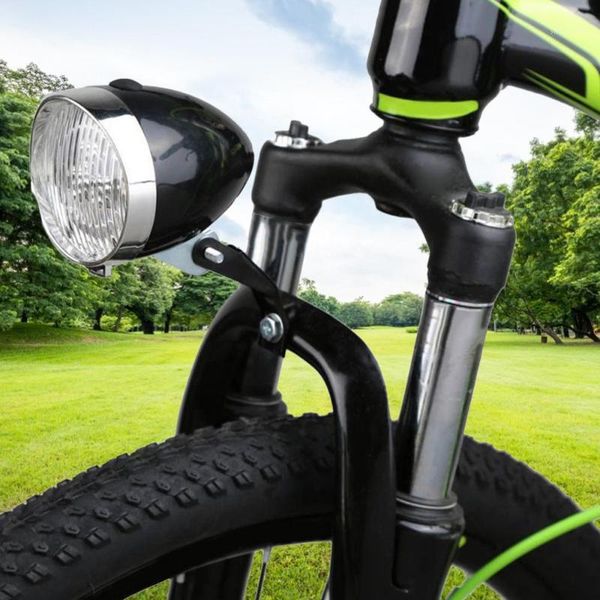bike lights 3 led bicycle headlights vintage style mountain retro headlight riding front1
bike lights 3 led bicycle headlights vintage style mountain retro headlight riding front1