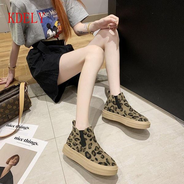 2020 new female fashion slip on low heel sewing flock platform ankle boots women's casual comfortable style gray brown shoes, Black
2020 new female fashion slip on low heel sewing flock platform ankle boots women's casual comfortable style gray brown shoes, Black