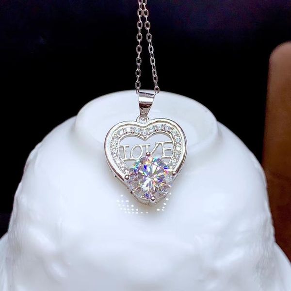 CoLife Jewelry Fashion LOVE Pendant 0.5ct 1ct 2ct 3ct Moissanite Pendant 925 Silver Moissanite Jewelry Brithday Gift for Girl
CoLife Jewelry Fashion LOVE Pendant 0.5ct 1ct 2ct 3ct Moissanite Pendant 925 Silver Moissanite Jewelry Brithday Gift for Girl