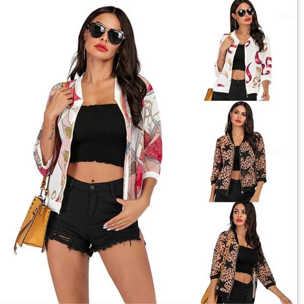 women's jackets 2021 autumn thin suntan-proof women loose white floral printed stand collar zippers chiffon sunscreen coats femme1, Black;brown
women's jackets 2021 autumn thin suntan-proof women loose white floral printed stand collar zippers chiffon sunscreen coats femme1, Black;brown