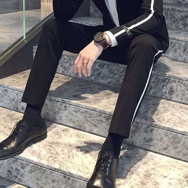 men's suits & blazers 2021 spring fashion stripe pant men casual business office trousers contrast side tape korean slim mens dress pan, White;black
men's suits & blazers 2021 spring fashion stripe pant men casual business office trousers contrast side tape korean slim mens dress pan, White;black