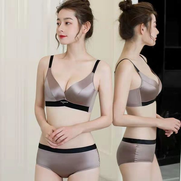 smooth plus size fat mm comfortable without rims underwear set women's small breasts gathered bra anti-sagging adju, Red;black
smooth plus size fat mm comfortable without rims underwear set women's small breasts gathered bra anti-sagging adju, Red;black