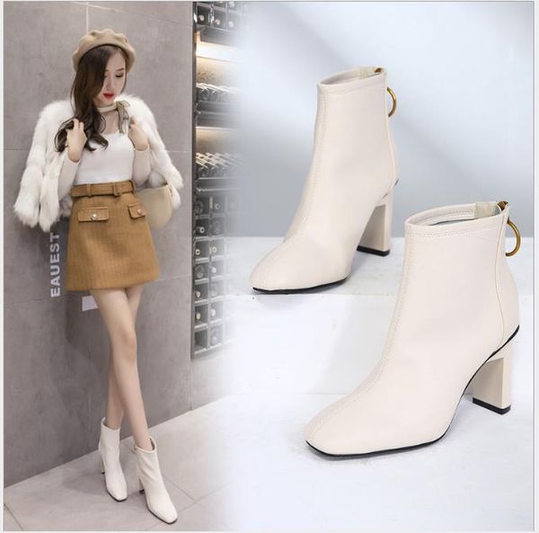 2021 autumn and winter new thick with ankle boots female korean version of the square head high heel boots metal buckle retro fa, Black
2021 autumn and winter new thick with ankle boots female korean version of the square head high heel boots metal buckle retro fa, Black