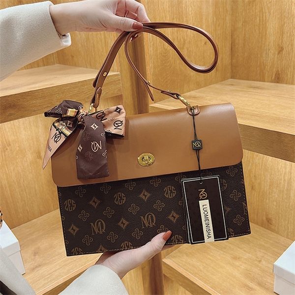 76% off popular print stitched armpit new winter silk scarf messenger simple women's single shoulder bag
76% off popular print stitched armpit new winter silk scarf messenger simple women's single shoulder bag