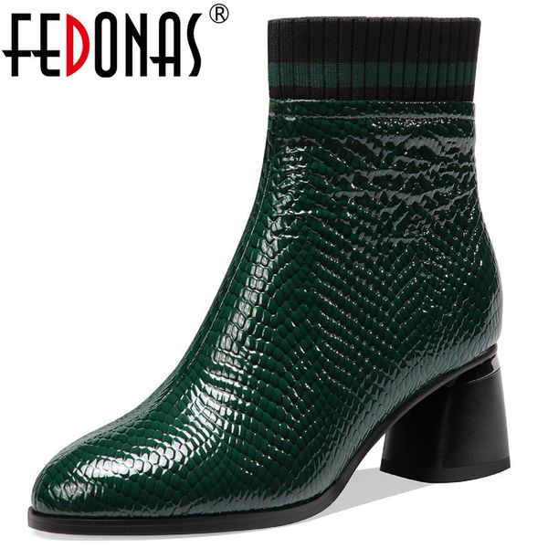 fedonas women winter safety boots genuine leather side zipper high heels for girls 2020 fall working office lady ankle boots 1026, Black
fedonas women winter safety boots genuine leather side zipper high heels for girls 2020 fall working office lady ankle boots 1026, Black