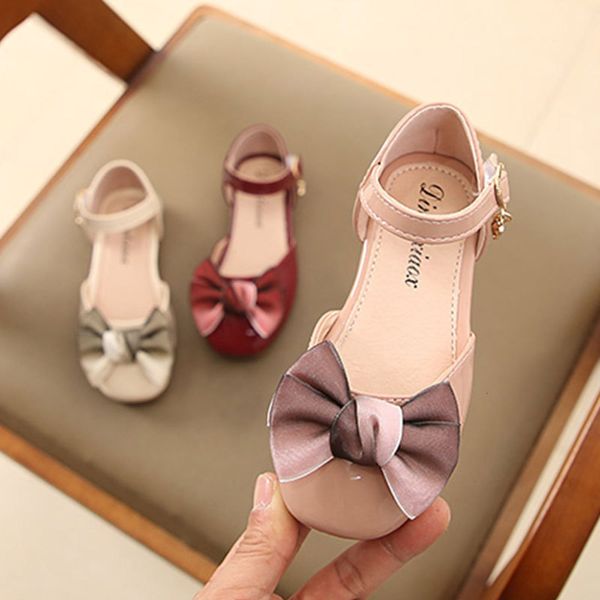 2021 spring new girls' soft sandals bow princs baby single baotou children's sho korean version, Black;red
2021 spring new girls' soft sandals bow princs baby single baotou children's sho korean version, Black;red