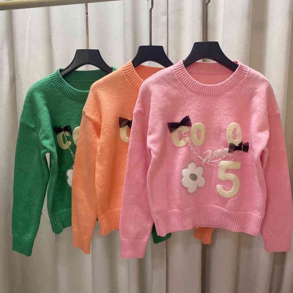 women's sweaters females swetaer light and warm fw flexible sweaters brand designer sweatershirts apparel female winter jackets knitt 3, White;black
women's sweaters females swetaer light and warm fw flexible sweaters brand designer sweatershirts apparel female winter jackets knitt 3, White;black