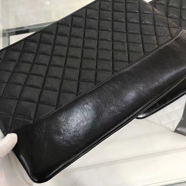 designer luxury big small purse womens bag black cowhide clutch currently available high-end
designer luxury big small purse womens bag black cowhide clutch currently available high-end