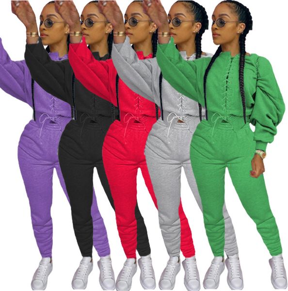 spot the new 2021 autumn and winter european and american fashion women's trend thickened women's sweater suit, White
spot the new 2021 autumn and winter european and american fashion women's trend thickened women's sweater suit, White