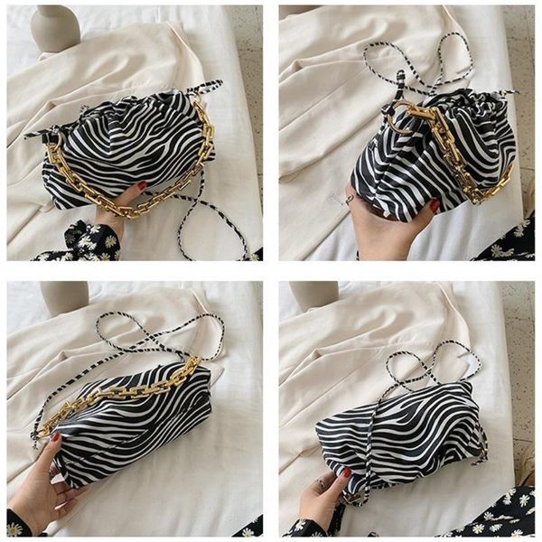 fashion pleated chain women handbag portable female pu leather mini bags solid color underarm shoulder bag
fashion pleated chain women handbag portable female pu leather mini bags solid color underarm shoulder bag