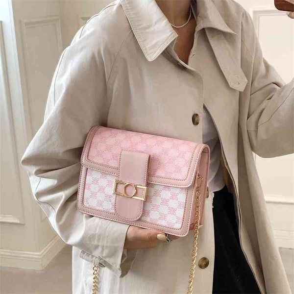 2022 latest handbag factory store style women's summer one shoulder red texture simple small square
2022 latest handbag factory store style women's summer one shoulder red texture simple small square