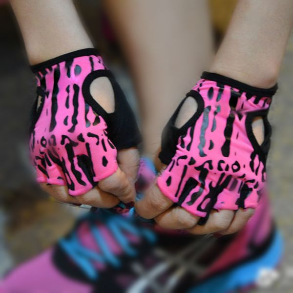 super leapard print women bike cycling gloves half finger gel pink white girl mtb bicycle gym gloves hunting luvas ciclismo 201021, Blue;gray
super leapard print women bike cycling gloves half finger gel pink white girl mtb bicycle gym gloves hunting luvas ciclismo 201021, Blue;gray