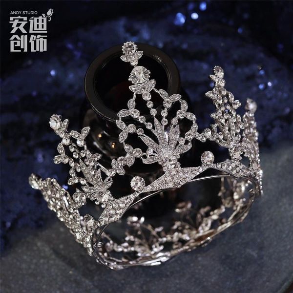 round princess crown silver hollow diamond simple bridal headdress elegant wedding studio accessories
round princess crown silver hollow diamond simple bridal headdress elegant wedding studio accessories