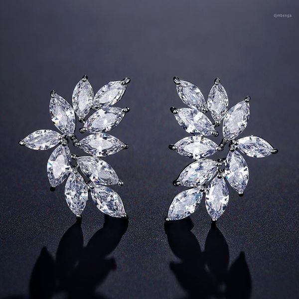 uilz neweat 1.4cm size cubic zirconia leaf stud earrings for women fashion crysyal bridal wedding jewelry drop shipping ue22331, Golden;silver
uilz neweat 1.4cm size cubic zirconia leaf stud earrings for women fashion crysyal bridal wedding jewelry drop shipping ue22331, Golden;silver