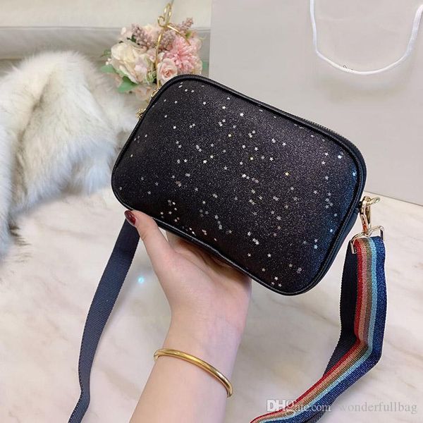 designer crossbody bag classic camera bag shell handbag fashion star pattern ladies flap 20cm brand shoulder bag ing
designer crossbody bag classic camera bag shell handbag fashion star pattern ladies flap 20cm brand shoulder bag ing