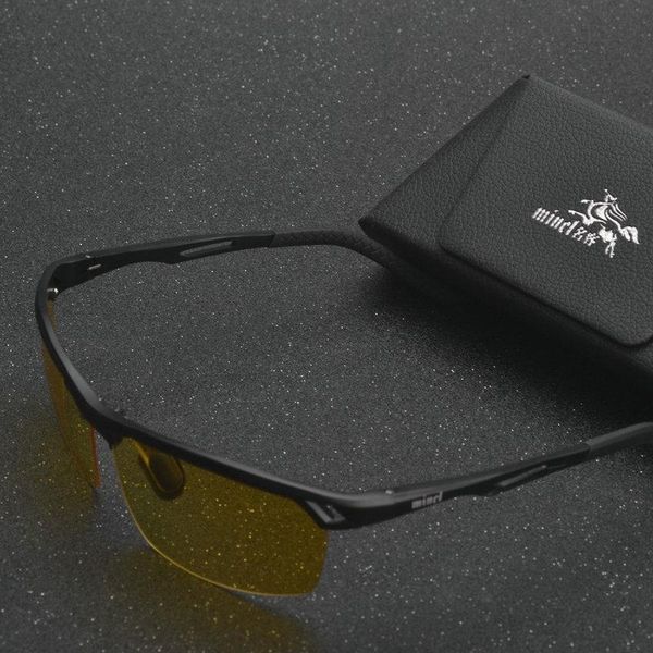 sunglasses mincl/ anti-glare goggles eyeglasses polarized driving yellow lens night vision glasses men with box fml, White;black
sunglasses mincl/ anti-glare goggles eyeglasses polarized driving yellow lens night vision glasses men with box fml, White;black