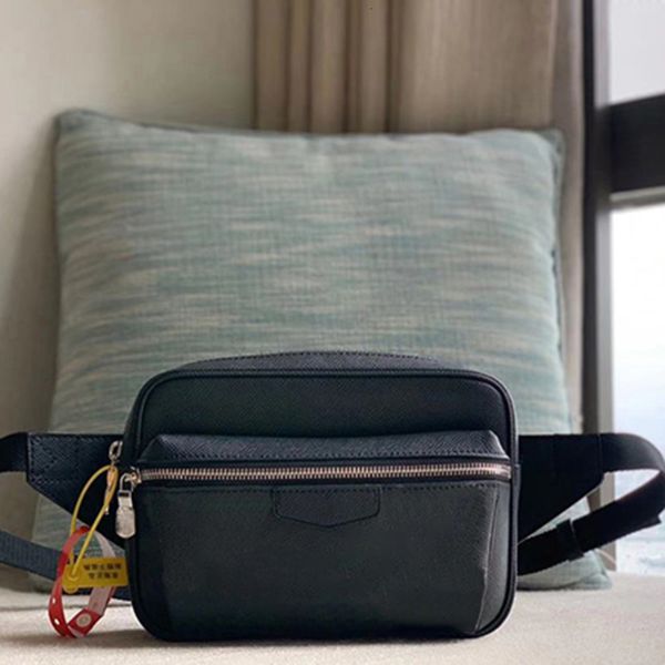 style complete luxuurys desigers outdoor men waist bag ashion messenger bag horizontal briefcase wallet size 21cm
style complete luxuurys desigers outdoor men waist bag ashion messenger bag horizontal briefcase wallet size 21cm