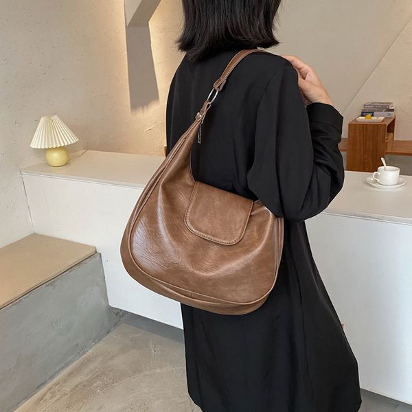 vintage pu leather shoulder bags for women 2021 high capacity hand bag lady winter branded trending handbags and purses c0228
vintage pu leather shoulder bags for women 2021 high capacity hand bag lady winter branded trending handbags and purses c0228