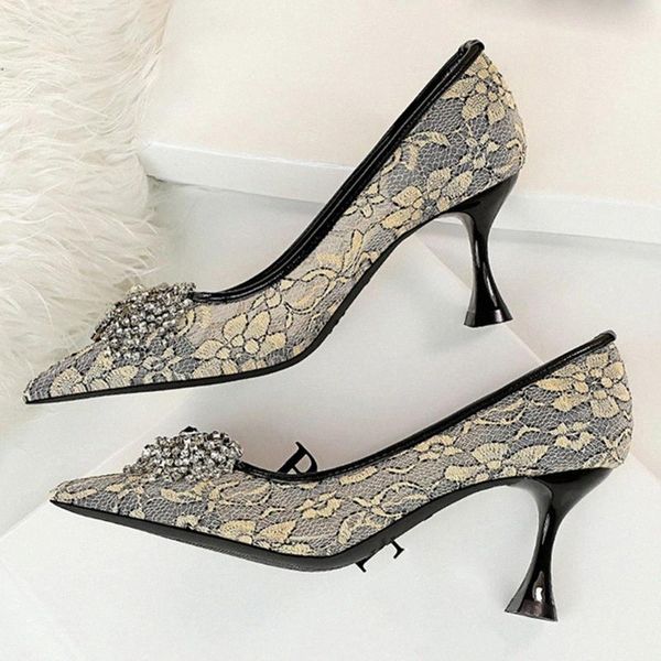 2021 elegant women pumps flower 7.5cm thin high heels pumps designer mesh lace crystal heels exotic dancer bridal shoes footwear #tg4m, Black
2021 elegant women pumps flower 7.5cm thin high heels pumps designer mesh lace crystal heels exotic dancer bridal shoes footwear #tg4m, Black
