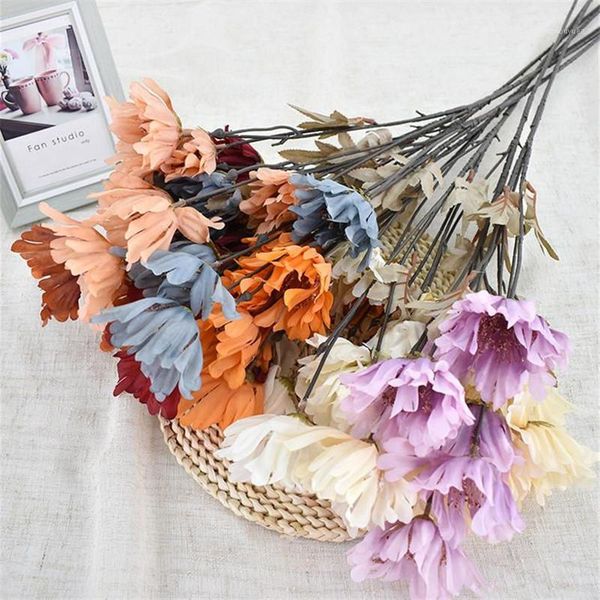 10pcs fake mini chrysanthemum (6 heads/piece) 32.28" simulation autumn gerbera for wedding home decorative artificial flowers1
10pcs fake mini chrysanthemum (6 heads/piece) 32.28" simulation autumn gerbera for wedding home decorative artificial flowers1