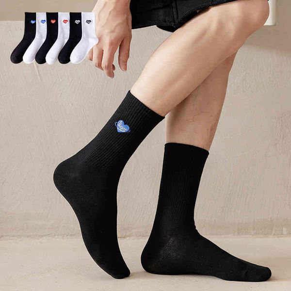 men's socks autumn and winter love sugar embroidered medium tube ins tide black white cotton women's sports
men's socks autumn and winter love sugar embroidered medium tube ins tide black white cotton women's sports