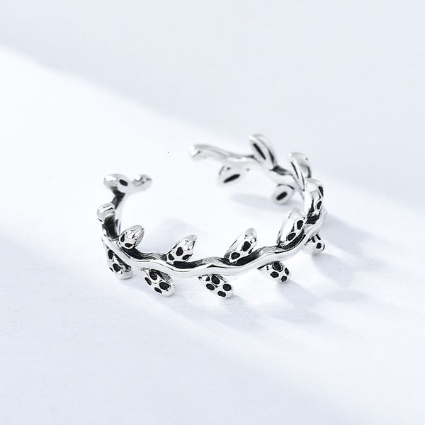 s925 sterling silver personality exaggerated old index finger creative versatile leaf ring jewelry
s925 sterling silver personality exaggerated old index finger creative versatile leaf ring jewelry
