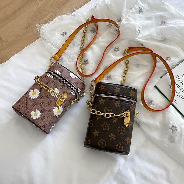 gveja crossbody new vertical mobile shoulder square mobile mini bagphone bag small 2020 women's small square bag phone chain cigarette
gveja crossbody new vertical mobile shoulder square mobile mini bagphone bag small 2020 women's small square bag phone chain cigarette