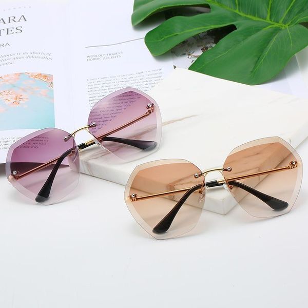 trimming women sunglasses retro gradient candy color sunglasses large all-match street shooting driving rimless uv400 oculos, White;black
trimming women sunglasses retro gradient candy color sunglasses large all-match street shooting driving rimless uv400 oculos, White;black