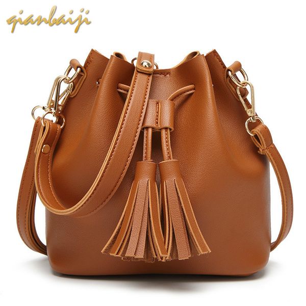 2020 women crossbody luxury purses and handbags ladies hand bag woman tassels leisure shoulder packet handbag bags for designer
2020 women crossbody luxury purses and handbags ladies hand bag woman tassels leisure shoulder packet handbag bags for designer