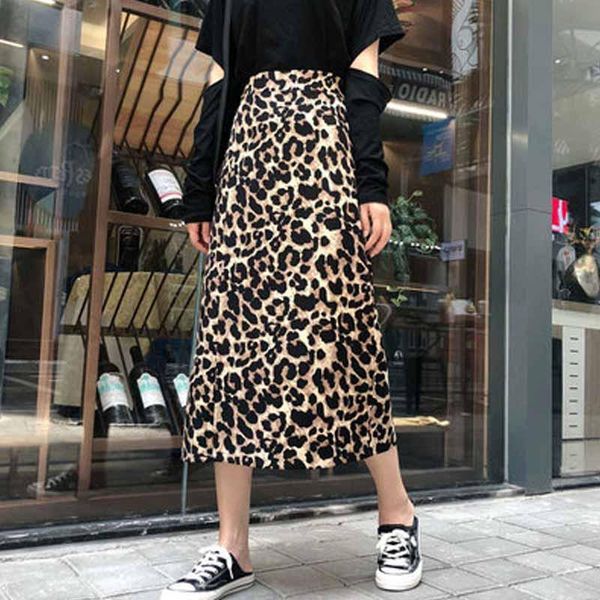 2020 leopard skirt print chiffon split skirt casual fashion long skirts for women spring summer zip elegant female costume, Black
2020 leopard skirt print chiffon split skirt casual fashion long skirts for women spring summer zip elegant female costume, Black