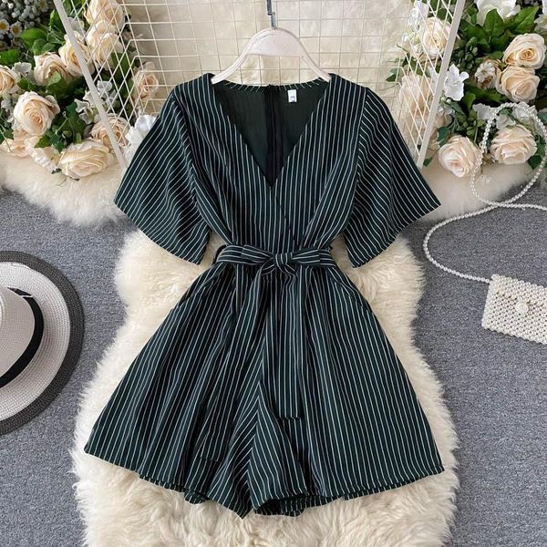 boho 2020 slim striped print v neck short bandage jumpsuit women office rompers summer casual tie playsuit beach holiday romper, Black;white
boho 2020 slim striped print v neck short bandage jumpsuit women office rompers summer casual tie playsuit beach holiday romper, Black;white