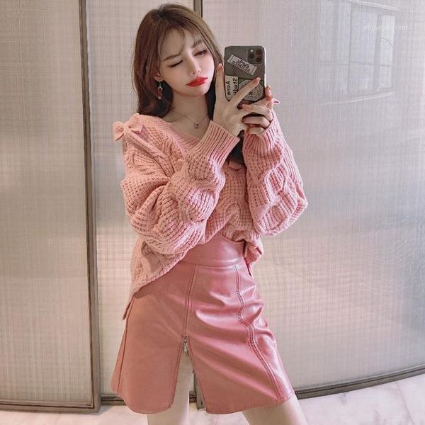 women's tracksuits women 2021 autumn 2 piece suits female bow v-neck pullover knitted sweater ladies fashion high waist pu skirt sets, Gray
women's tracksuits women 2021 autumn 2 piece suits female bow v-neck pullover knitted sweater ladies fashion high waist pu skirt sets, Gray