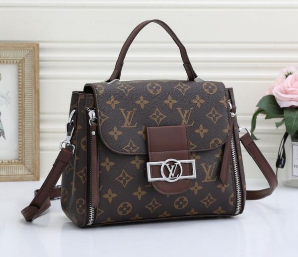 2020 ready stock fashion new ladies handbag wild good quality pu leather crossbody bags shoulder bag, Black;red
2020 ready stock fashion new ladies handbag wild good quality pu leather crossbody bags shoulder bag, Black;red