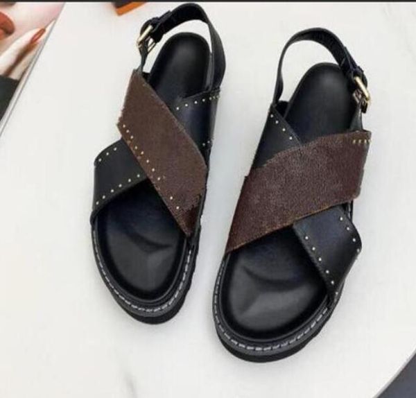 2022 fashion-women men sandal luxury designer casual shoes lady gentlemen colorful canvas letter anatomic leather slide flat shoes woman 01, Black
2022 fashion-women men sandal luxury designer casual shoes lady gentlemen colorful canvas letter anatomic leather slide flat shoes woman 01, Black
