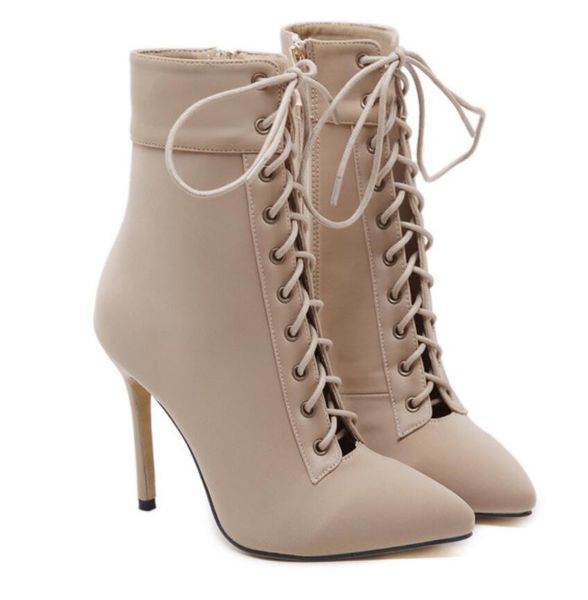 2021 high heels foreign trade motorcycle boots of europe and the united states high heel boots female middle tube short boots, Black
2021 high heels foreign trade motorcycle boots of europe and the united states high heel boots female middle tube short boots, Black