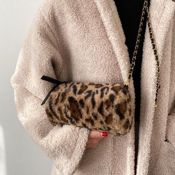 cross body stiletto bag women's plush leopard print one-shoulder 2021 simple autumn small female korean version
cross body stiletto bag women's plush leopard print one-shoulder 2021 simple autumn small female korean version