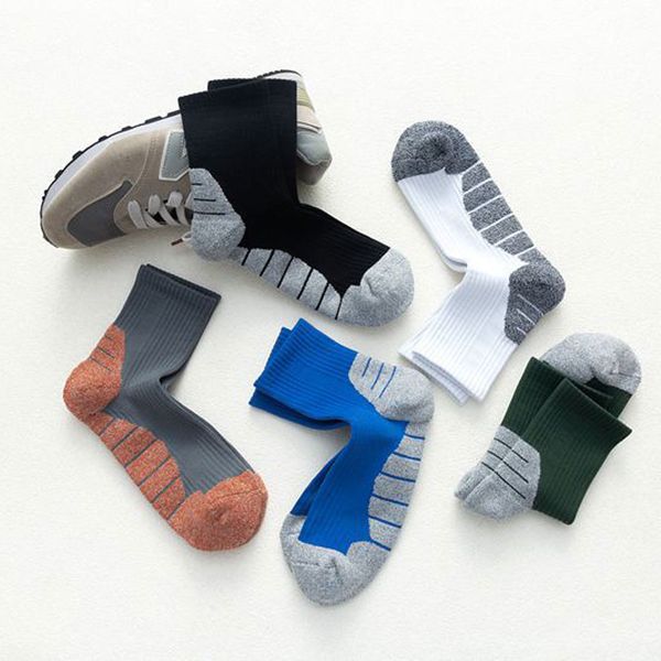 new fashion mens autumn winter towel bottom non-slip basketball sock outdoor athletic sport socks ing, Black
new fashion mens autumn winter towel bottom non-slip basketball sock outdoor athletic sport socks ing, Black