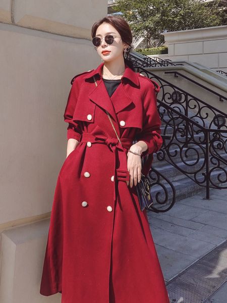 2020 new autumn women's wine red color trench coat temperament long windbreaker with belt double breasted female jacket 1028, Tan;black
2020 new autumn women's wine red color trench coat temperament long windbreaker with belt double breasted female jacket 1028, Tan;black