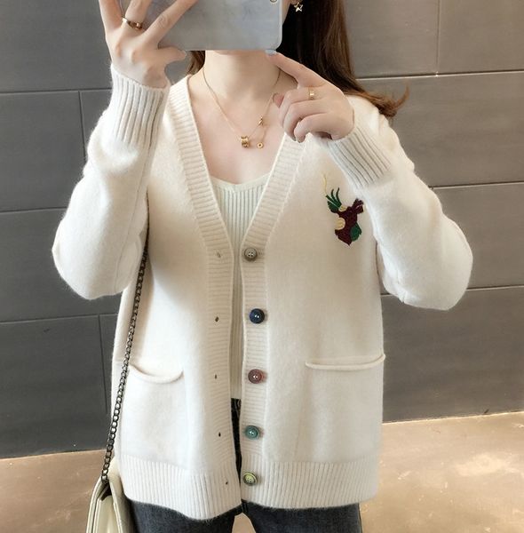 net red cardigan autumn coat sweatersweater sweater wear 2020 new women's loose knitted coat women's wear in spring and autumn uvr, White;black
net red cardigan autumn coat sweatersweater sweater wear 2020 new women's loose knitted coat women's wear in spring and autumn uvr, White;black