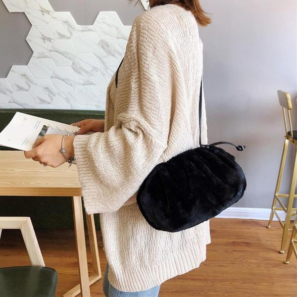 new fashion handbags women pleated shoulder bags evening purse messenger handbag fashion day clutch for hiking and travel
new fashion handbags women pleated shoulder bags evening purse messenger handbag fashion day clutch for hiking and travel