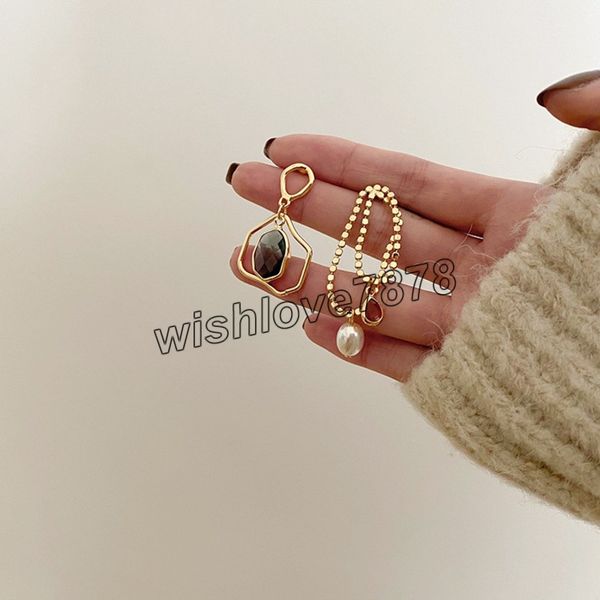 s925 needle delicate jewelry asymmetrical drop earrings popular geometric golden dangle earrings for women party gifts, Silver
s925 needle delicate jewelry asymmetrical drop earrings popular geometric golden dangle earrings for women party gifts, Silver